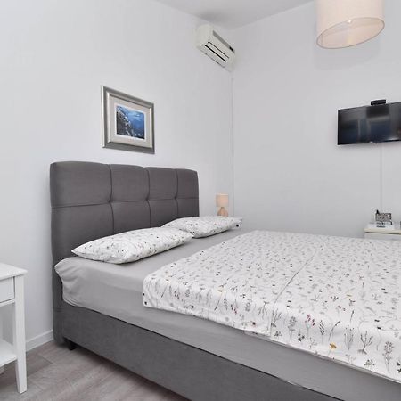 Sunny Room Tučepi Εξωτερικό φωτογραφία